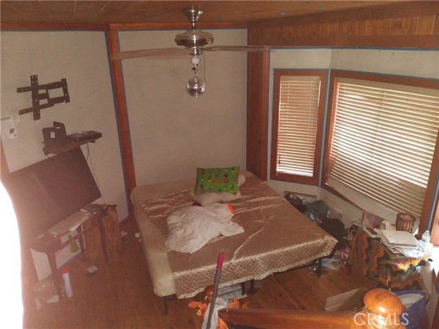 24672 Bernard Drive, Crestline, CA 92325