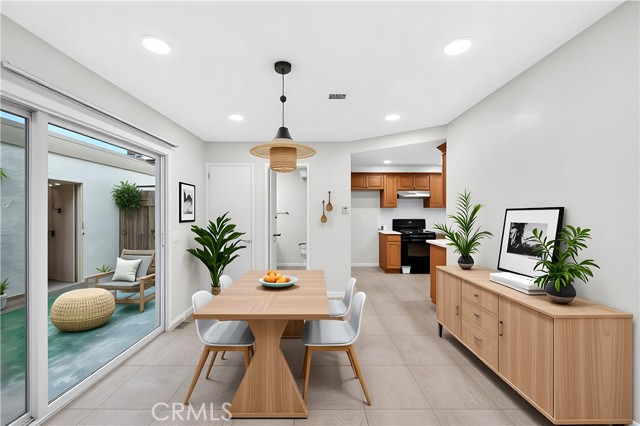 Detail Gallery Image 5 of 34 For 11360 166th #10,  Cerritos,  CA 90703 - 2 Beds | 1/1 Baths