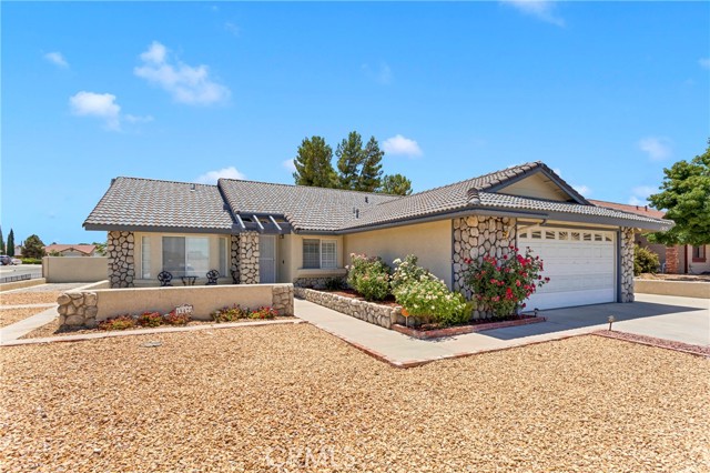 Detail Gallery Image 3 of 47 For 13471 Palm St, Hesperia,  CA 92344 - 4 Beds | 2 Baths