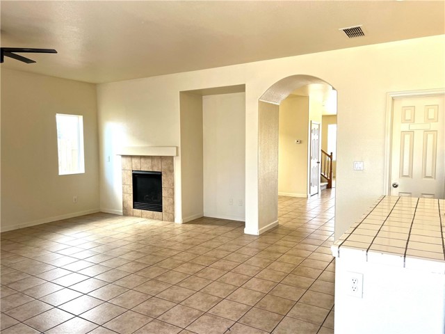 1343 Riverside Court, Merced CA: https://media.crmls.org/medias/d032fd88-5a46-4b34-9252-d26b1427571c.jpg