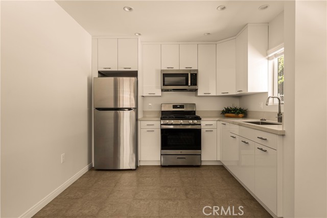 Detail Gallery Image 16 of 22 For 15233 Camarillo St, Sherman Oaks,  CA 91403 - – Beds | – Baths