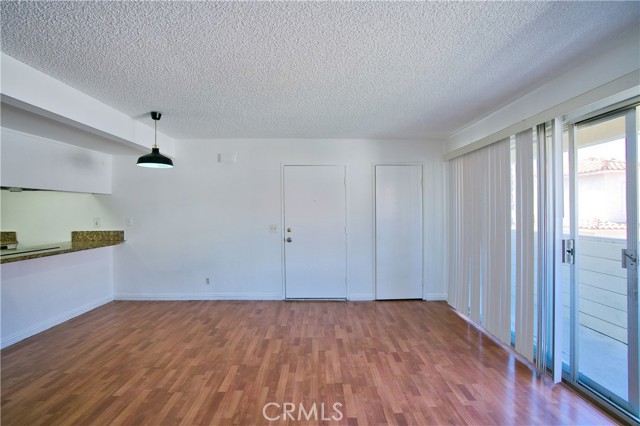 Detail Gallery Image 9 of 27 For 1404 Prospect Ave #E,  San Gabriel,  CA 91776 - 2 Beds | 2 Baths