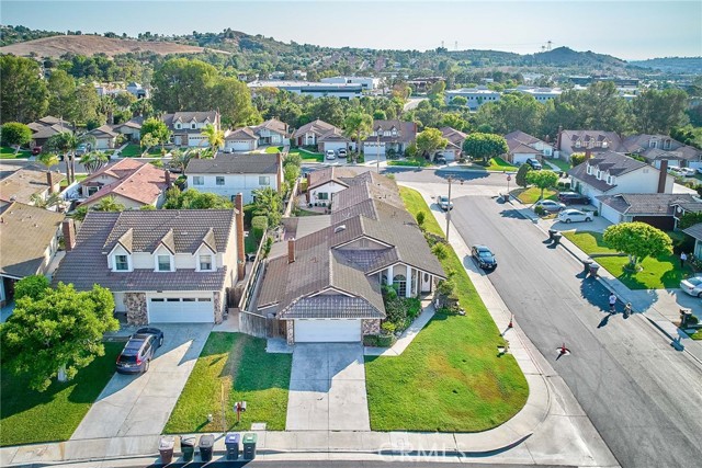 Detail Gallery Image 7 of 49 For 201 S Brookside Ct, Anaheim,  CA 92808 - 4 Beds | 2 Baths
