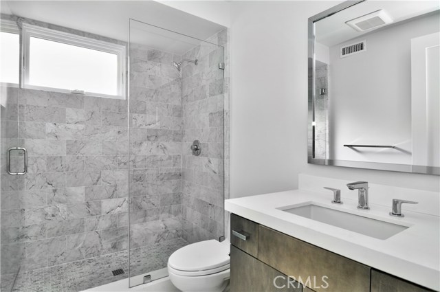 Detail Gallery Image 22 of 32 For 621 Narcissus Ave, Corona Del Mar,  CA 92625 - 3 Beds | 3 Baths