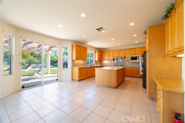 Detail Gallery Image 8 of 42 For 2628 Carlton, Rowland Heights,  CA 91748 - 6 Beds | 4/2 Baths