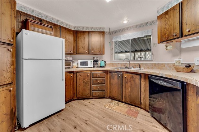 Detail Gallery Image 10 of 40 For 11705 Parey #13,  Red Bluff,  CA 96080 - 2 Beds | 2 Baths