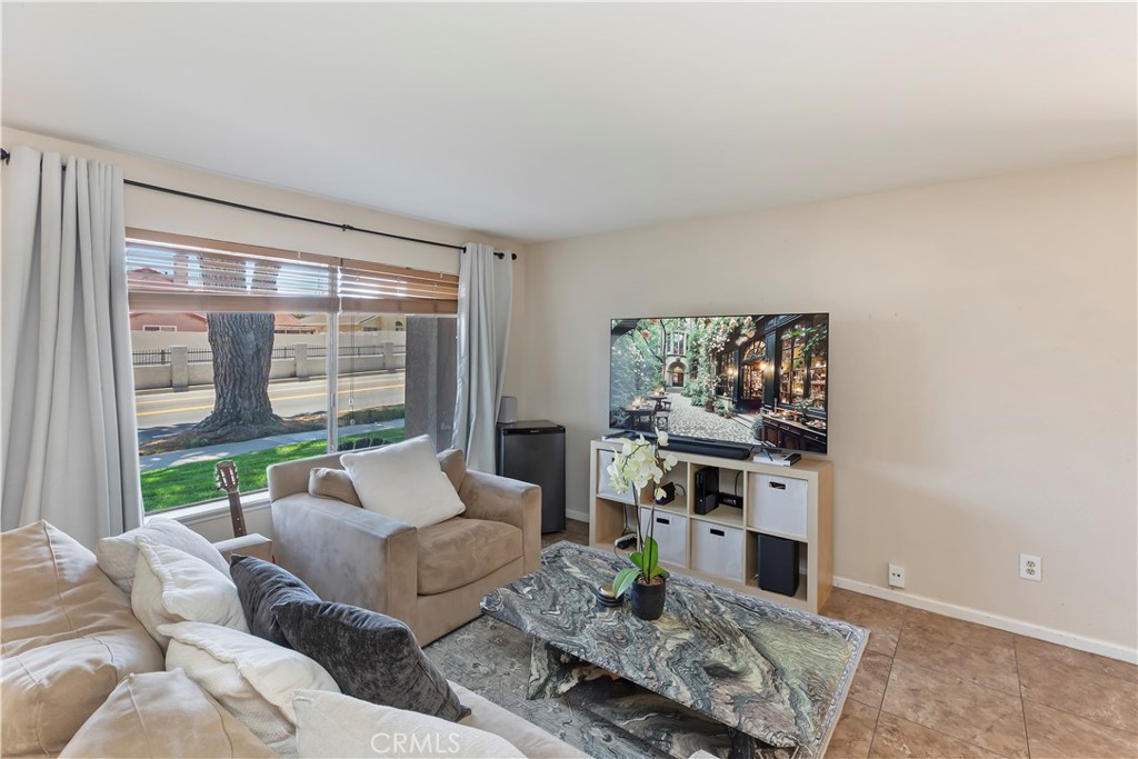 MLS #IG25167914 image #15