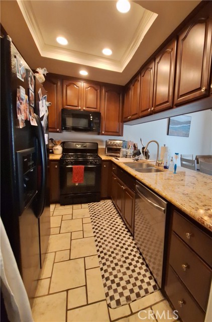 Detail Gallery Image 2 of 16 For 286 Teague Dr, San Dimas,  CA 91773 - 2 Beds | 2 Baths
