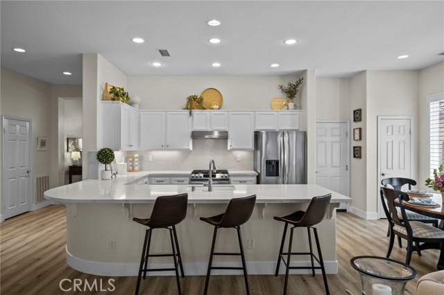 9121 Wooded Hill Drive, Corona CA: https://media.crmls.org/medias/d03734b7-761f-462a-b261-474338b04a60.jpg