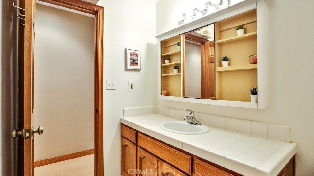 D0377175 8628 4991 9724 E0c9454a274b