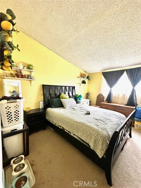 Detail Gallery Image 13 of 17 For 27220 Marchland, Canyon Country,  CA 91351 - 3 Beds | 1/1 Baths