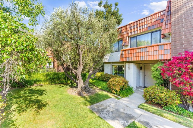 28039 Ridgebrook Court, Rancho Palos Verdes CA: https://media.crmls.org/medias/d03913e5-a096-4070-a7b5-a6f734bbf485.jpg