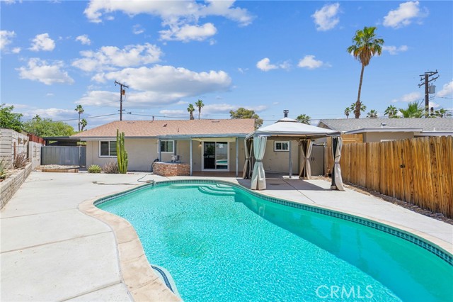 42985 Warner Trail, Palm Desert CA: https://media.crmls.org/medias/d03a04a7-ece9-4c3e-8e83-204f16390801.jpg