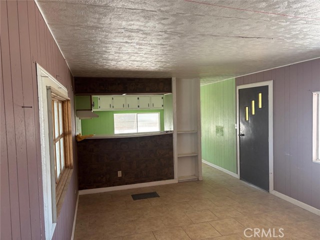 11690 Camp Rock Rd, Lucerne Valley CA: https://media.crmls.org/medias/d03a8a84-3e0e-4756-9c0d-6dc1d4138df3.jpg