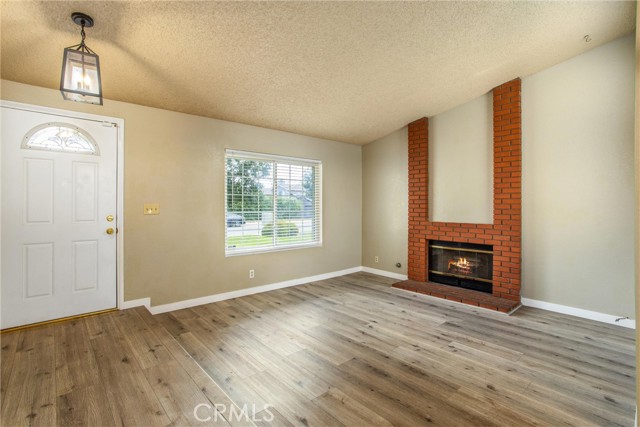 Detail Gallery Image 3 of 23 For 1546 W Jackson St, Rialto,  CA 92376 - 3 Beds | 2/1 Baths