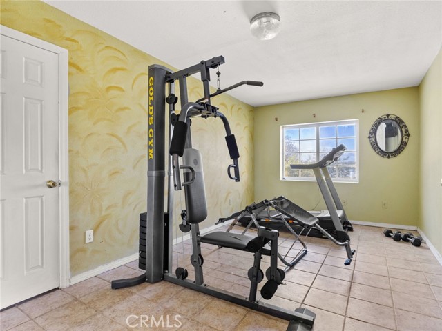 Detail Gallery Image 51 of 55 For 29534 Mammoth Ln, Canyon Country,  CA 91387 - 5 Beds | 3 Baths