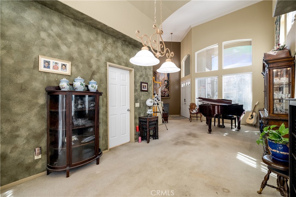 MLS #SW25087687 img 2