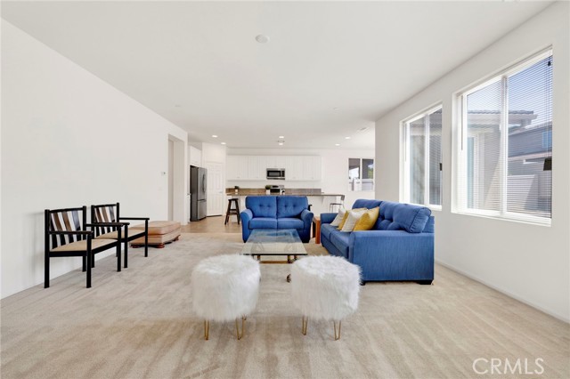 680 Platte Way, Oxnard CA: https://media.crmls.org/medias/d03be474-1f88-45e7-8af5-7e00c4b4984b.jpg