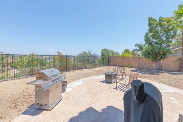 33192 Vermont Road, Temecula CA: https://media.crmls.org/medias/d03be9a1-619e-432c-912d-a775d1d36a73.jpg