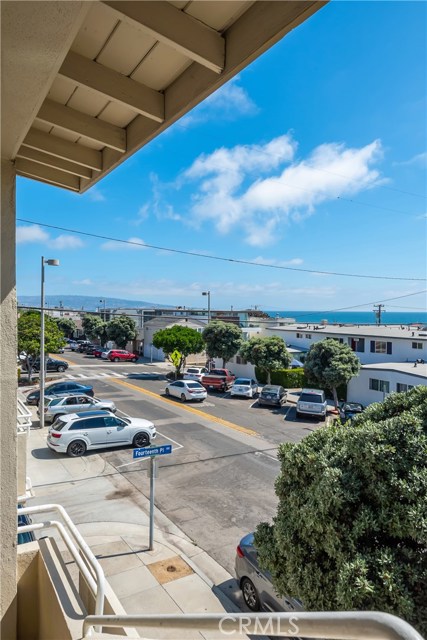 200 15th Street, Manhattan Beach, California 90266, 7 Bedrooms Bedrooms, ,6 BathroomsBathrooms,Residential,Sold,15th,SB20077177