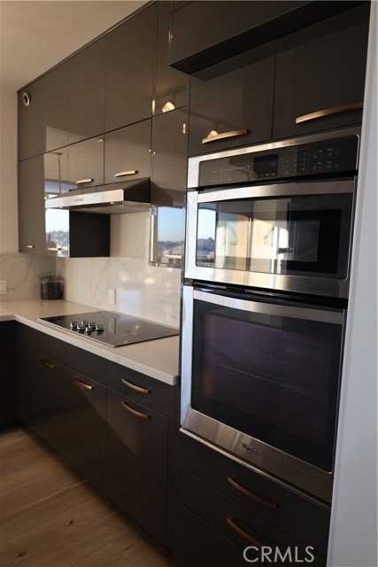 Detail Gallery Image 11 of 38 For 222 Monterey Rd #1603,  Glendale,  CA 91206 - 2 Beds | 2 Baths