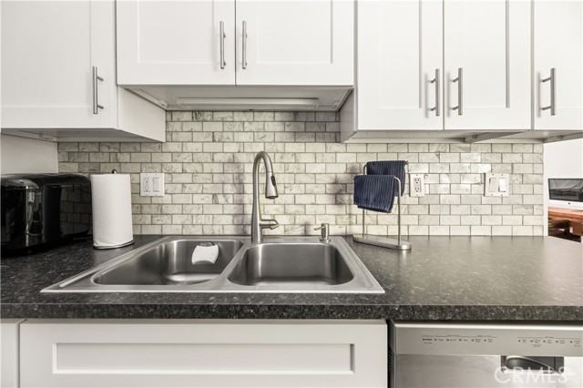 6600 Warner Avenue, Huntington Beach CA: https://media.crmls.org/medias/d03d2526-5a69-4a59-9fbb-e64d520ffb0f.jpg
