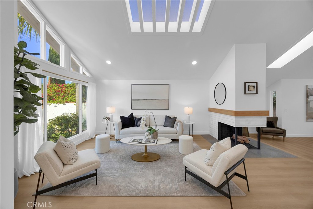 MLS #OC26167228 image #4
