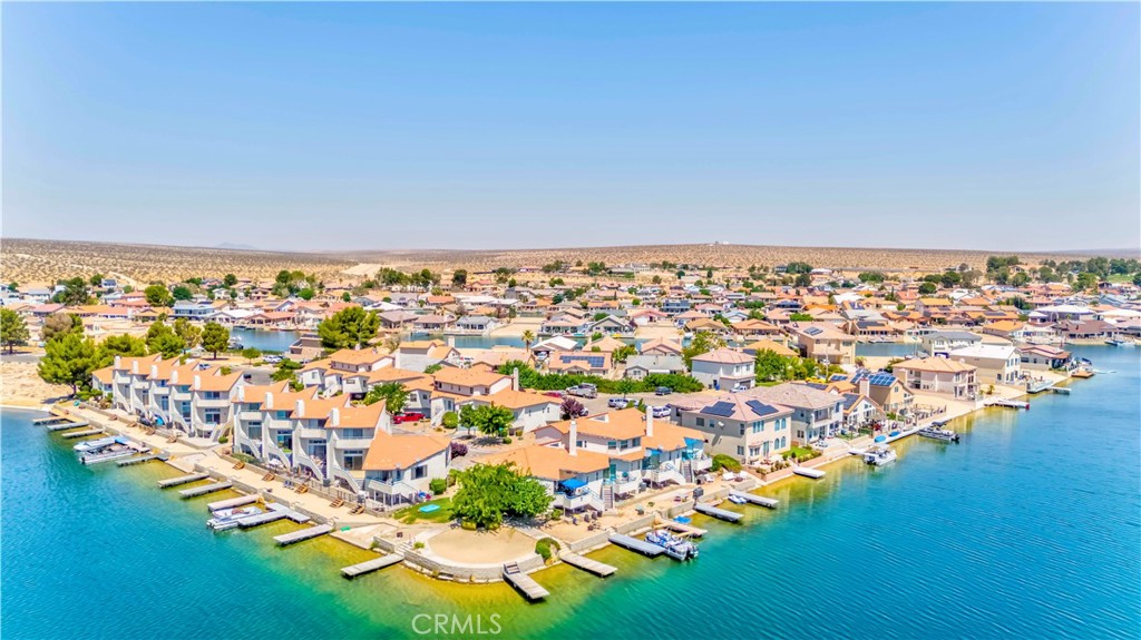 https://media.crmls.org/medias/d03d94e1-93ff-42a6-9880-48d2e4731bbd.jpg?preset=X-Large