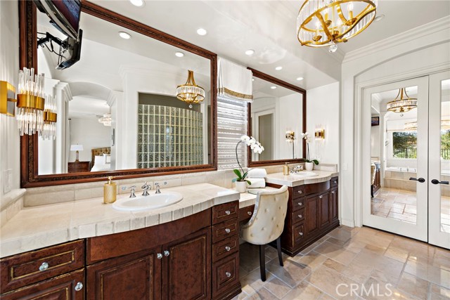 10 Corte Vizcaya, San Clemente CA: https://media.crmls.org/medias/d03e1120-687d-4494-af2e-b68a049269a7.jpg