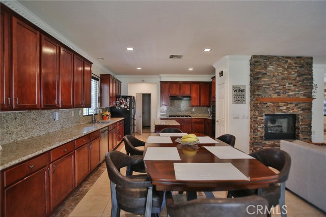 Detail Gallery Image 25 of 69 For 7410 Crawford Pl, Rancho Cucamonga,  CA 91739 - 7 Beds | 5/1 Baths