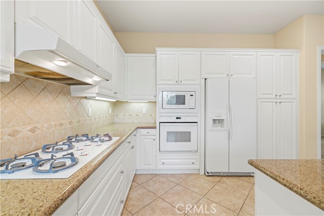 Detail Gallery Image 11 of 67 For 23761 Hickory Ct, Valencia,  CA 91354 - 3 Beds | 2 Baths