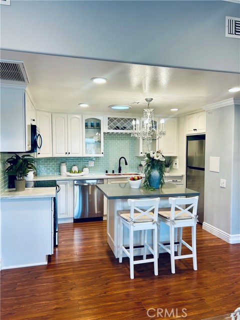Detail Gallery Image 12 of 52 For 13561 Medinac Lane  M5  70l, Seal Beach,  CA 90740 - 2 Beds | 2 Baths