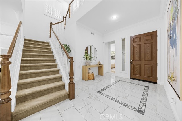 Detail Gallery Image 3 of 62 For 30 Swift, Lake Forest,  CA 92630 - 5 Beds | 4/1 Baths