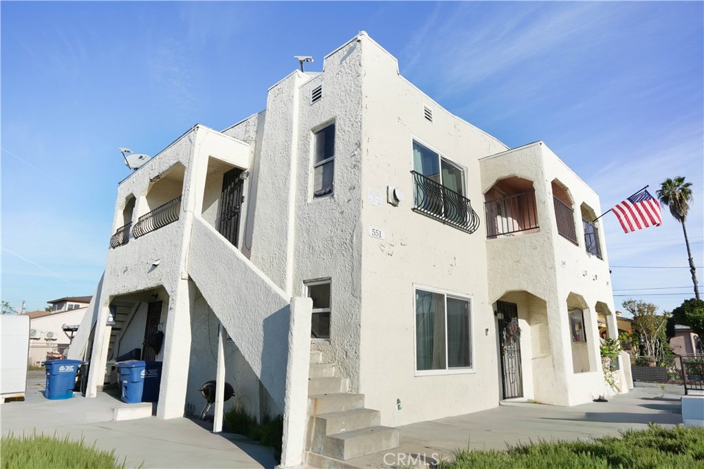 Apartment at 545 Eastmont Avenue