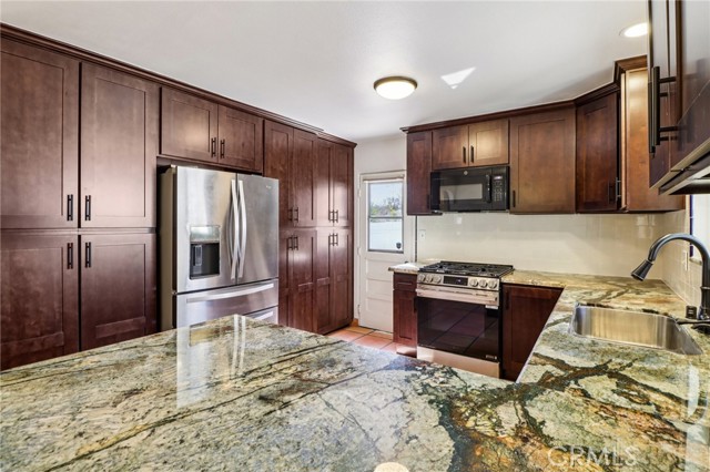 Detail Gallery Image 14 of 48 For 7108 Werner St, San Diego,  CA 92122 - 3 Beds | 2 Baths