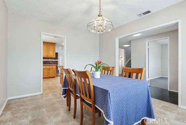 Detail Gallery Image 13 of 74 For 5346 E Flagstone St, Long Beach,  CA 90808 - 4 Beds | 3 Baths