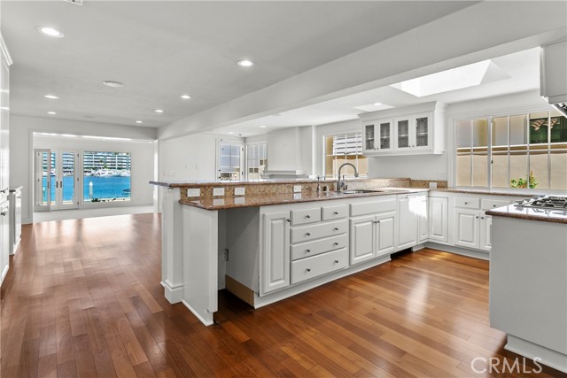 Detail Gallery Image 15 of 59 For 500 via Lido Nord, Newport Beach,  CA 92663 - 5 Beds | 4 Baths