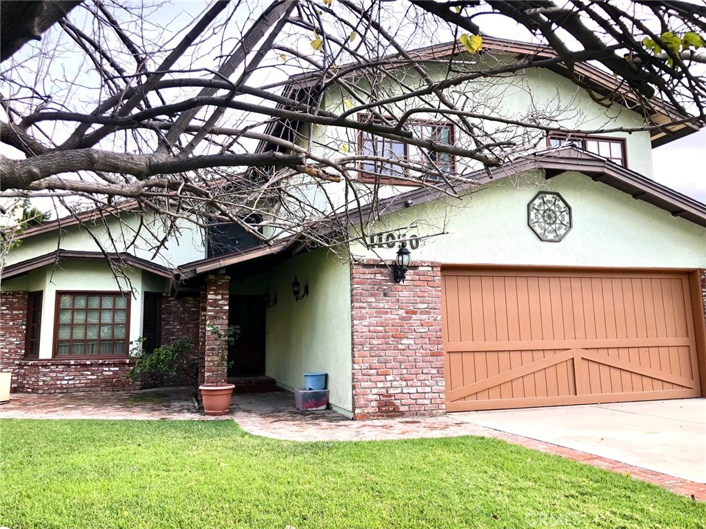 11050 Lindley Avenue