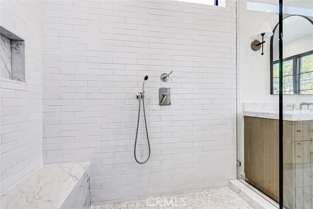 1825 Pacific Avenue, Manhattan Beach, California 90266, 5 Bedrooms Bedrooms, ,5 BathroomsBathrooms,Residential,Sold,Pacific,SB21268855