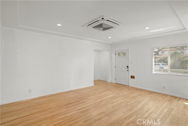 Detail Gallery Image 5 of 29 For 300 W Hillsdale, Inglewood,  CA 90302 - – Beds | – Baths