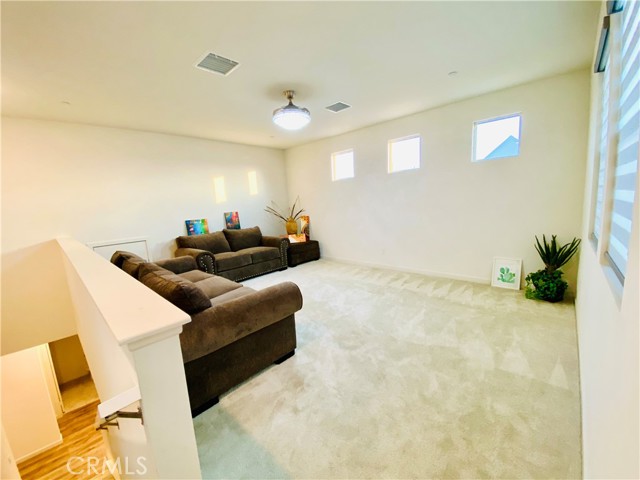 Detail Gallery Image 16 of 32 For 2656 E Harlow Ln, Ontario,  CA 91762 - 4 Beds | 3/1 Baths