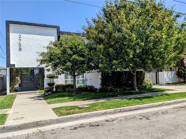 2758 Orange Avenue, Torrance CA: https://media.crmls.org/medias/d04722eb-62b4-4d6e-b57b-827a49ce7c93.jpg