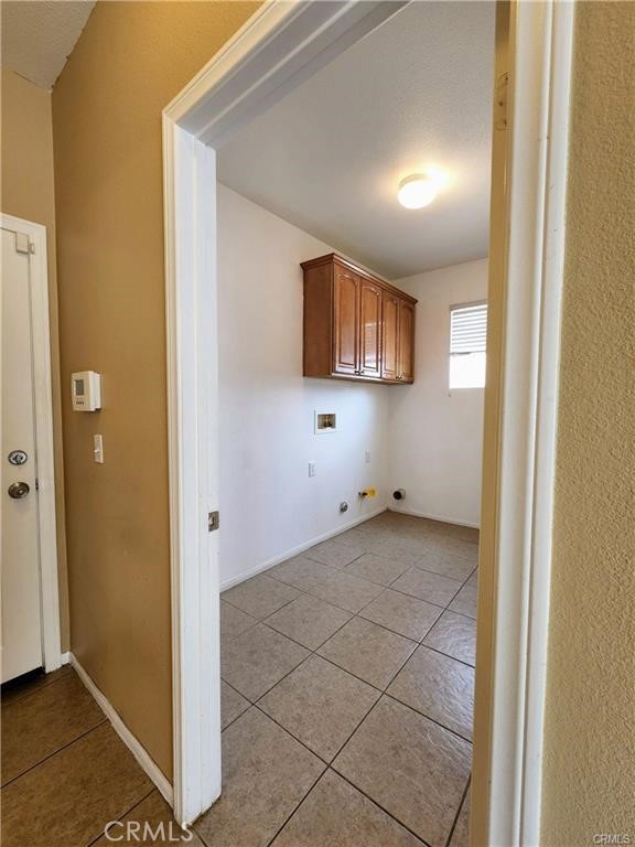 Detail Gallery Image 16 of 25 For 11539 Emmy Ct, Adelanto,  CA 92301 - 3 Beds | 2/1 Baths