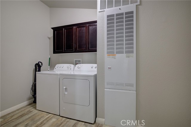 3700 Buchanan, Riverside CA: https://media.crmls.org/medias/d0475639-493d-4db6-9c23-2ae559e36edc.jpg