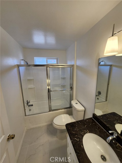 Detail Gallery Image 21 of 34 For 13801 Hoyt St #115,  Pacoima,  CA 91331 - 4 Beds | 4 Baths