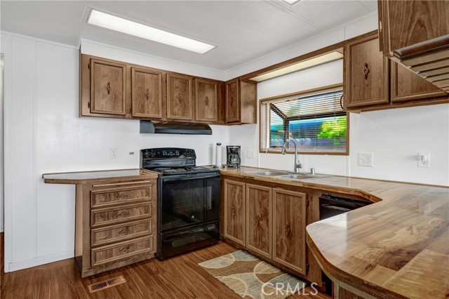 Detail Gallery Image 24 of 48 For 5830 Robin Hill Dr #49,  Lakeport,  CA 95453 - 2 Beds | 2 Baths