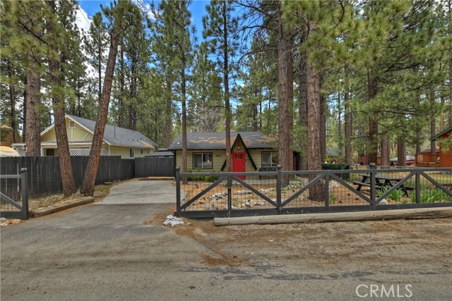 Detail Gallery Image 36 of 38 For 833 E Fairway Bld, Big Bear City,  CA 92314 - 3 Beds | 2 Baths