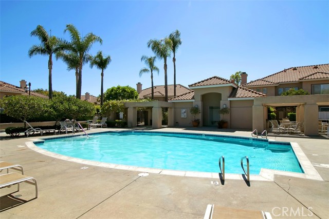123 Valley View Terrace, Mission Viejo CA: https://media.crmls.org/medias/d04a4bdd-190b-498a-b5fa-6b7613909179.jpg
