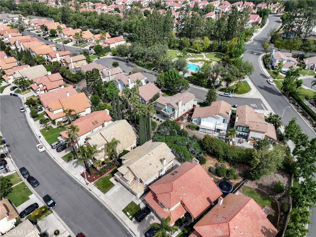 https://media.crmls.org/medias/d04a524e-ffb0-456b-af8b-4039aab456d2.jpg?preset=X-Large
