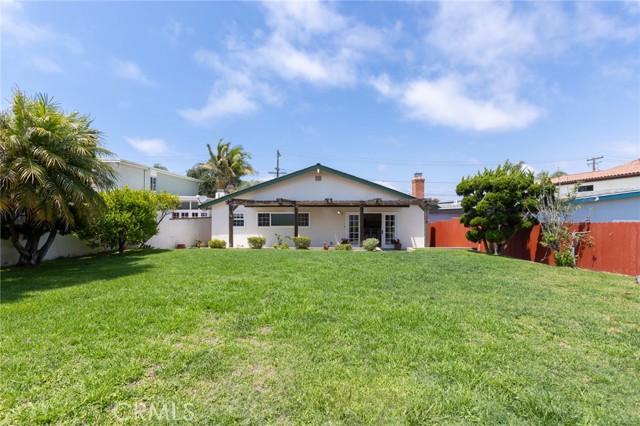 Detail Gallery Image 36 of 44 For 1632 Nelson Avenue, Manhattan Beach,  CA 90266 - 4 Beds | 2/1 Baths